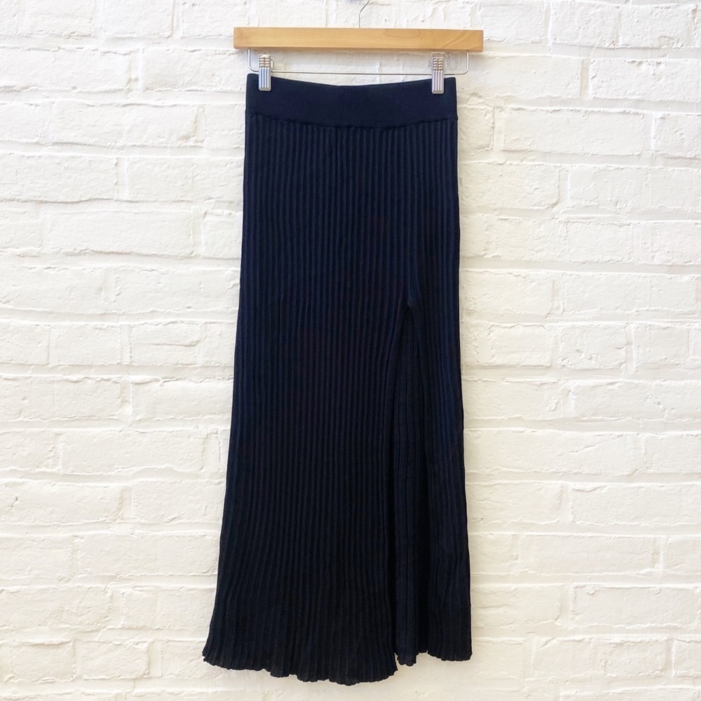 Aritzia || Wilfred Zeta Ribbed Midi Skirt with Slit Black XS